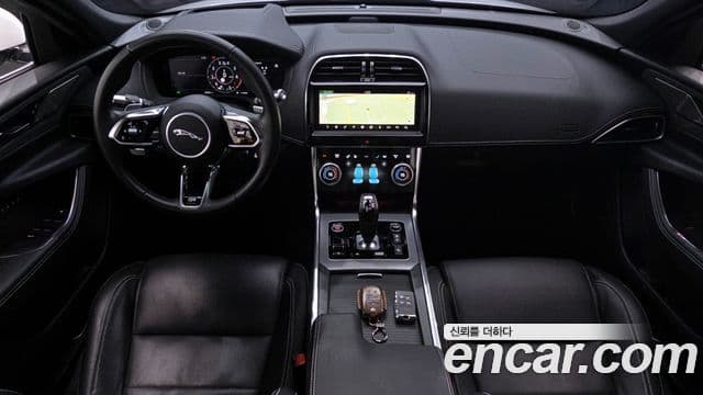 Jaguar XE P300 R-Dynamic HSE AWD, 2020 7