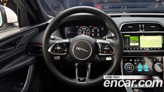 Jaguar XE P300 R-Dynamic HSE AWD, 2020 13