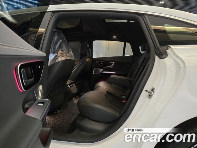 Mercedes-Benz EQE V295 EQE350+, 2022 11