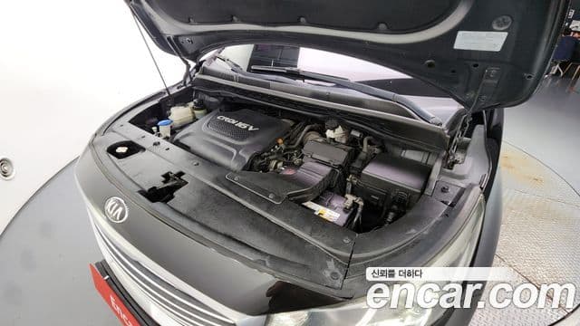 Kia All New Carnival Prestige, 2015 6