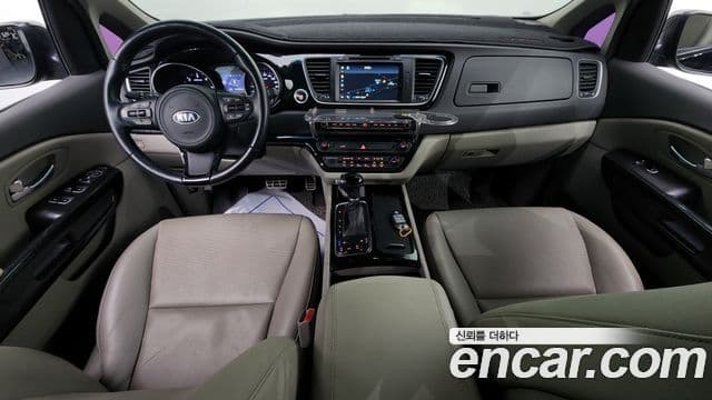 Kia All New Carnival Prestige, 2015 7