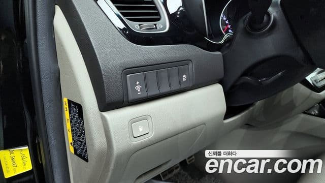 Kia All New Carnival Prestige, 2015 12