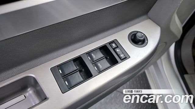 크라이슬러 New 세브링 2.4 седан, 2007 17