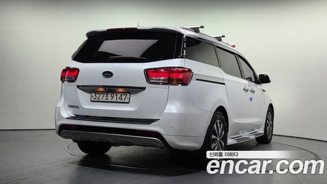 Kia All New Carnival Luxury, 2018 2
