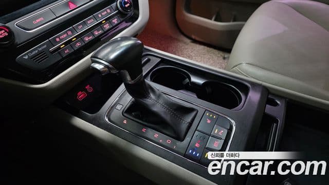 Kia All New Carnival Luxury, 2018 9