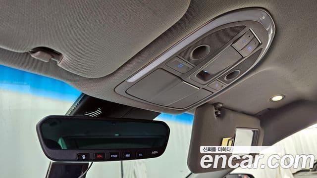 Genesis G80 Premium Luxury, 2018 17