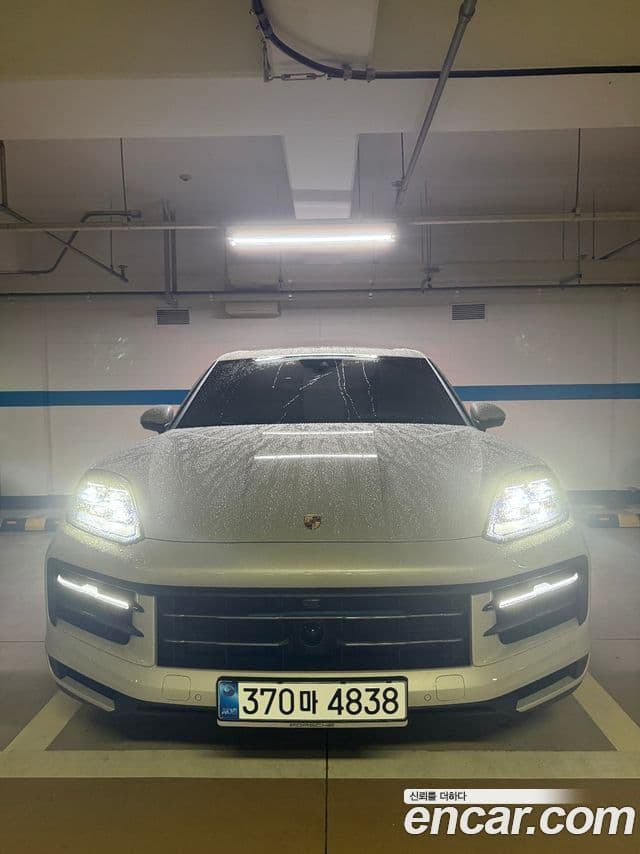 Porsche Cayenne (PO536) 3.0 E-гибрид, 2025 1