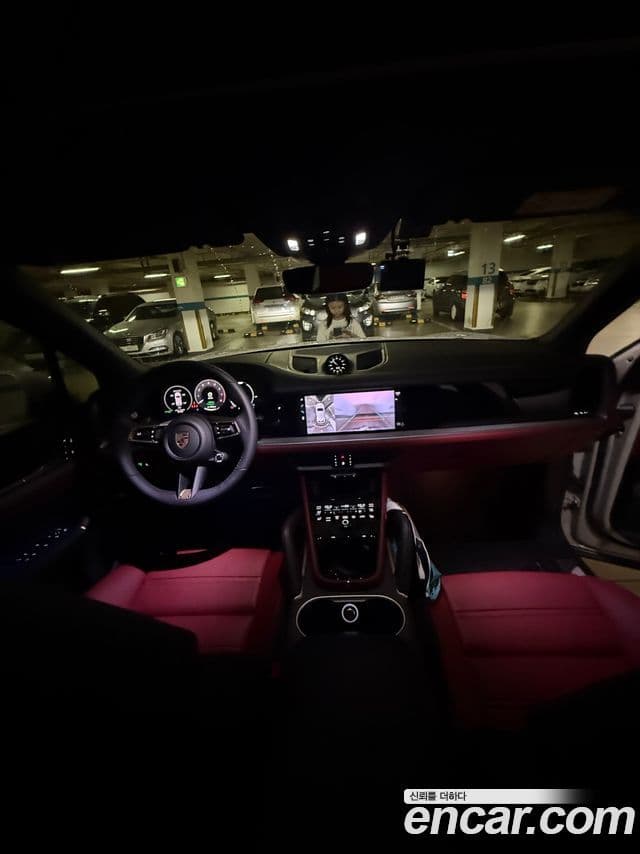 Porsche Cayenne (PO536) 3.0 E-гибрид, 2025 7