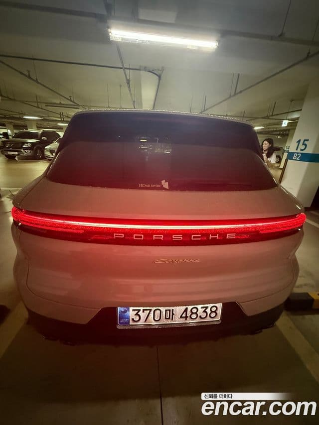 Porsche Cayenne (PO536) 3.0 E-гибрид, 2025 13