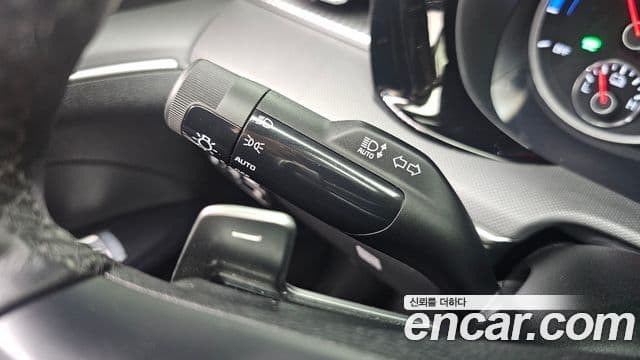 Kia K5 гибрид 3세대 Trendy, 2023 18