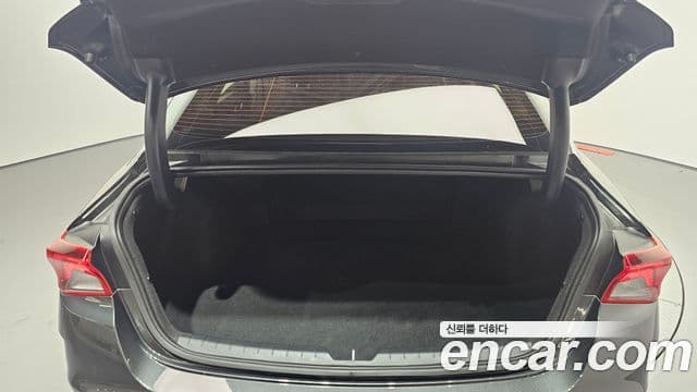 Kia K5 гибрид 3세대 Trendy, 2023 20