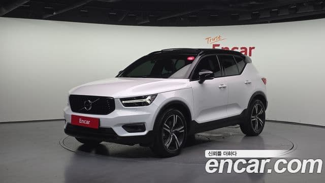 Volvo XC40 T4 R-Design, 2020 1