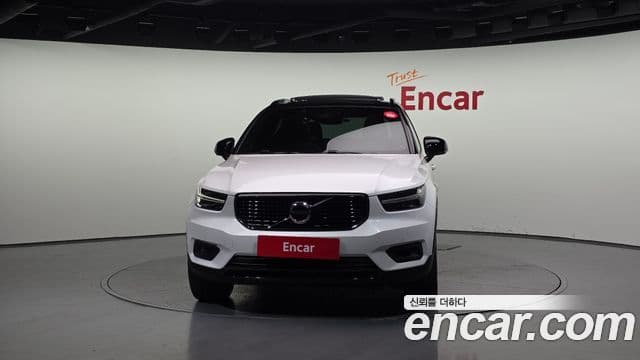 Volvo XC40 T4 R-Design, 2020 3