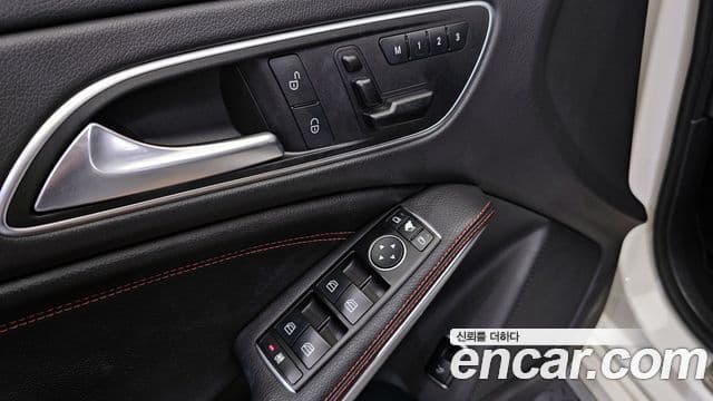 Mercedes-Benz CLA-класс C117 CLA45 AMG 4MATIC, 2016 14