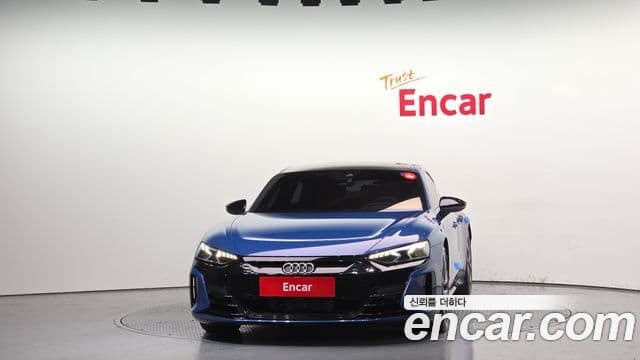 Audi e-Tron GT Premium, 2022 3