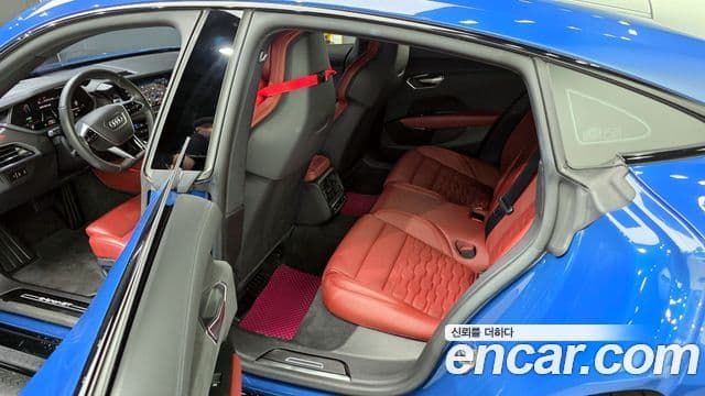 Audi e-Tron GT Premium, 2022 11