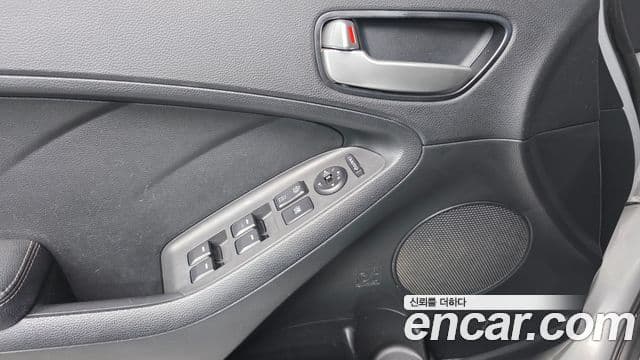 Kia The / новый New K3 Trendy, 2017 12