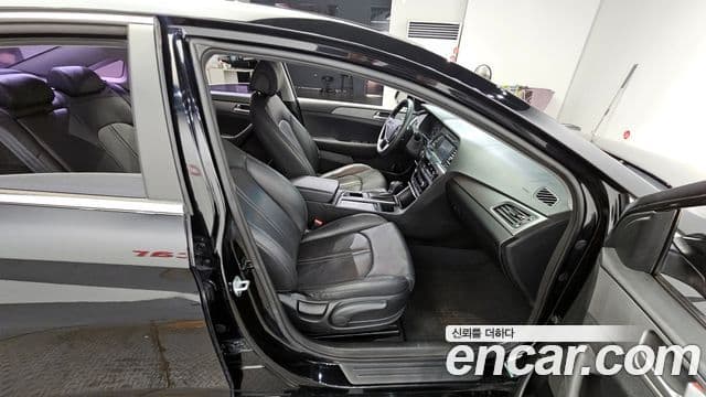 Hyundai LF Sonata Style, 2015 13