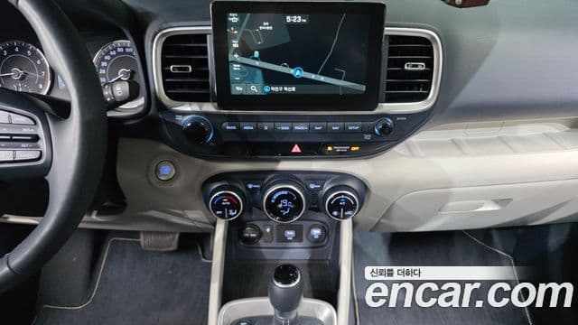 Hyundai Venue 1.6 Flux, 2020 15