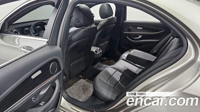 Mercedes-Benz E-класс W213 AMG Line, 2021 11