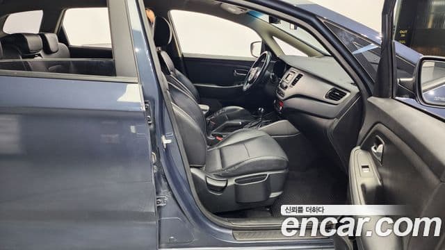 Kia All New Carens Prestige, 2015 11