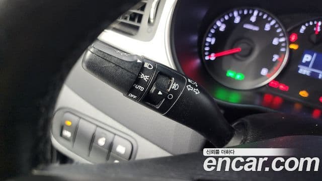 Kia All New Carens Prestige, 2015 16