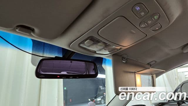 Kia Carnival R топовая версия, 2012 17