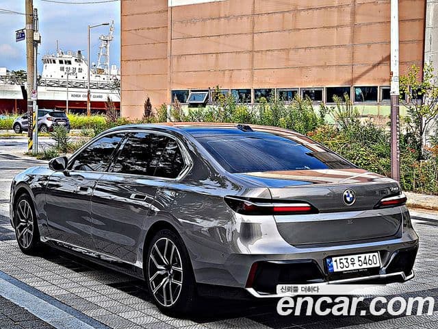 BMW 7시리즈 (G70) 740i sDrive M Sport, 2023 3