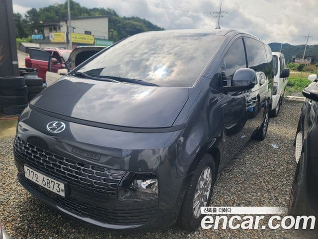 Hyundai Staria Modern, 2022 1