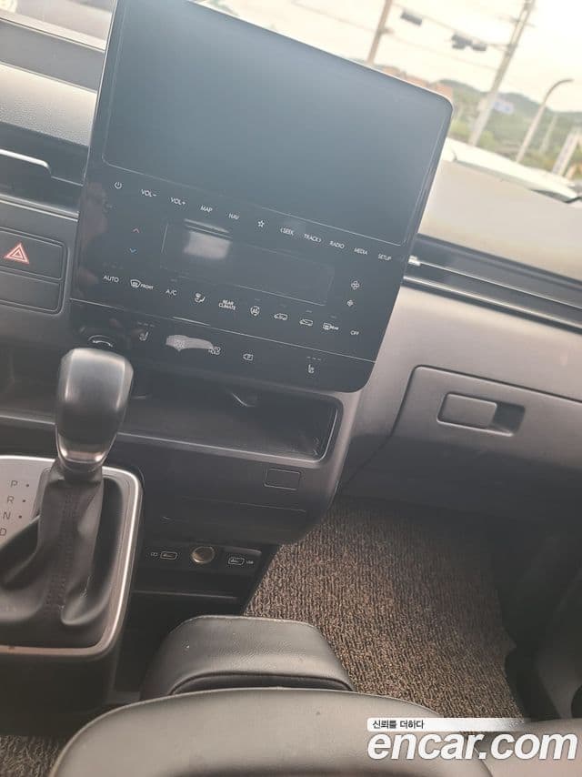 Hyundai Staria Modern, 2022 8