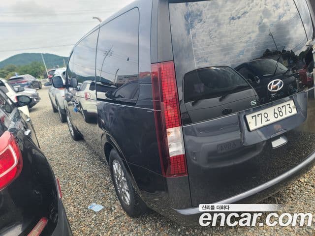 Hyundai Staria Modern, 2022 14