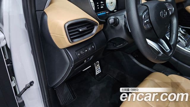 Hyundai The / новый New Santa Fe Calligraphy, 2021 15