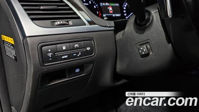 Genesis G80 Premium Luxury, 2019 18