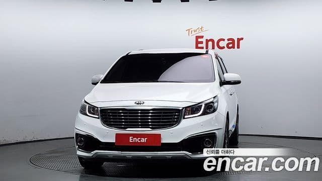 Kia All New Carnival Luxury, 2015 3