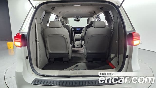 Kia All New Carnival Luxury, 2015 20