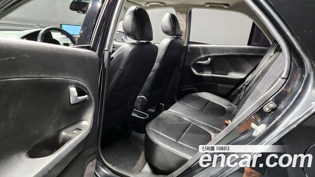 Kia All New Morning Luxury, 2013 13