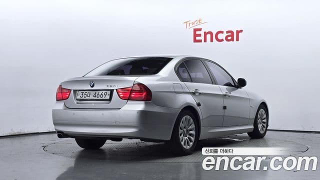 BMW 3시리즈 (E90) 320i седан, 2009 2