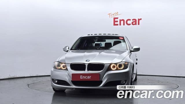 BMW 3시리즈 (E90) 320i седан, 2009 3