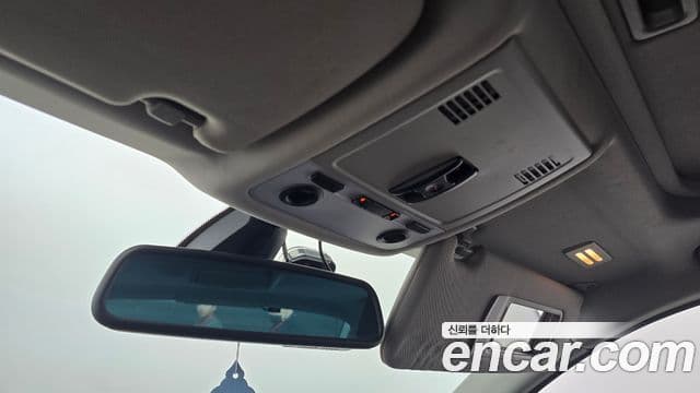 BMW 3시리즈 (E90) 320i седан, 2009 18