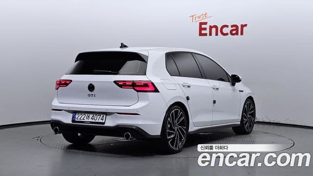 Volkswagen Гольф 8세대 2.0 GTI, 2024 2