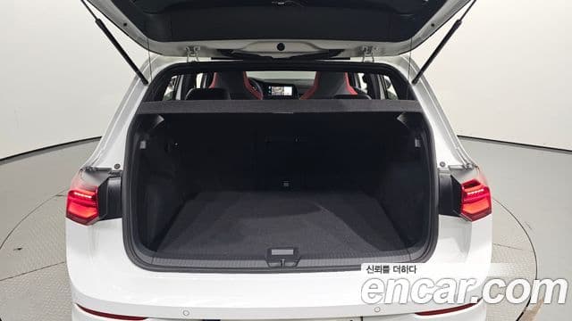 Volkswagen Гольф 8세대 2.0 GTI, 2024 20