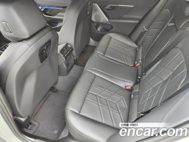 BMW 5시리즈 (G60) 520i M Sport, 2025 11