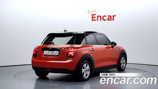 Mini Cooper 3세대, 2019 2
