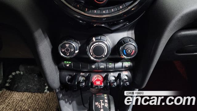 Mini Cooper 3세대, 2019 17