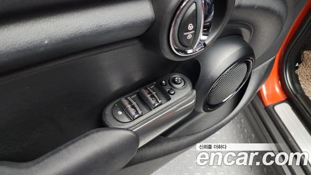 Mini Cooper 3세대, 2019 18