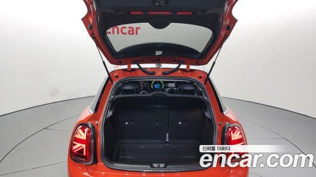 Mini Cooper 3세대, 2019 20