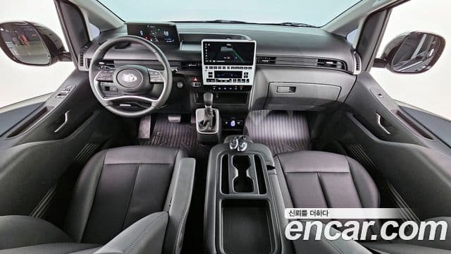 Hyundai Staria Modern, 2025 7