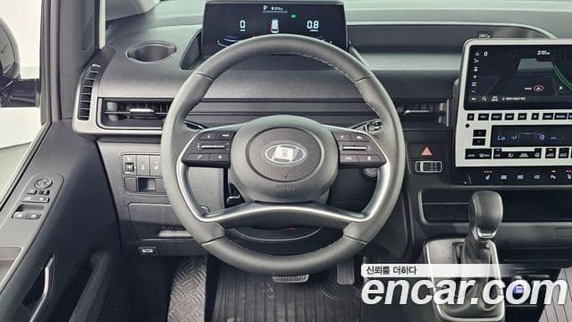 Hyundai Staria Modern, 2025 15