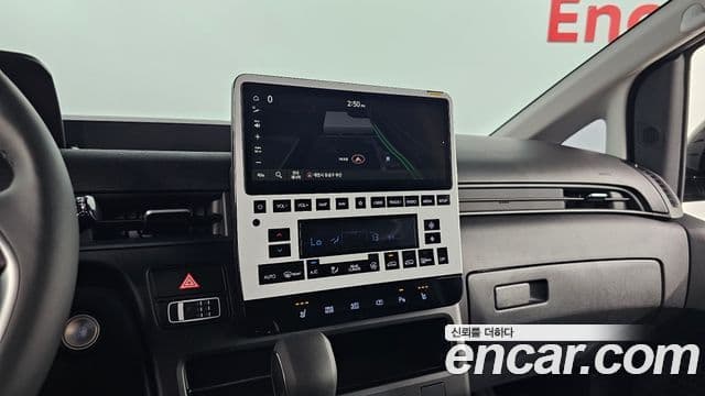 Hyundai Staria Modern, 2025 16