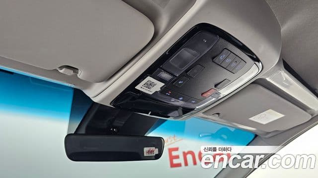 Hyundai Staria Modern, 2025 18